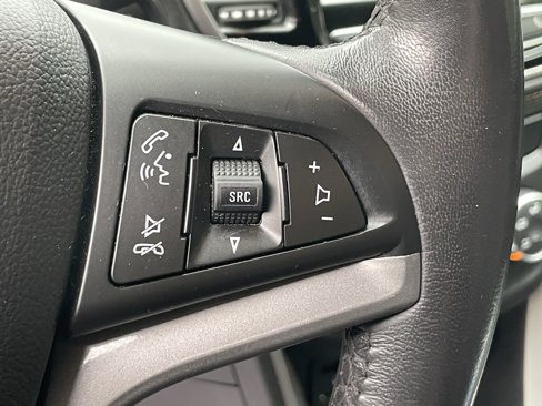 Used 2022 Chevrolet Trax LT w/ Sport Edition image 24