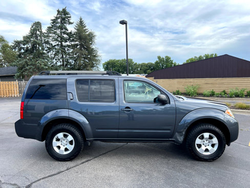 Used 2011 Nissan Pathfinder S w/ Protection Pkg image 9