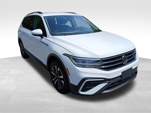 Used 2023 Volkswagen Tiguan S image 8