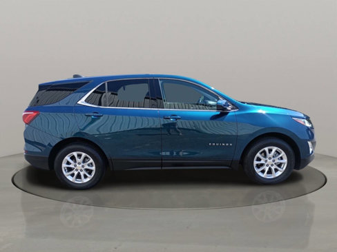 Used 2020 Chevrolet Equinox LT w/ Driver Convenience Package image 8