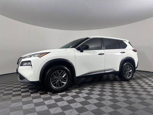 Used 2022 Nissan Rogue S image 8