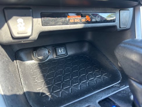 Used 2019 Toyota RAV4 XLE image 40