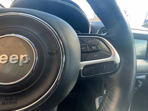 Used 2019 Jeep Compass Latitude w/ Cold Weather Group image 14
