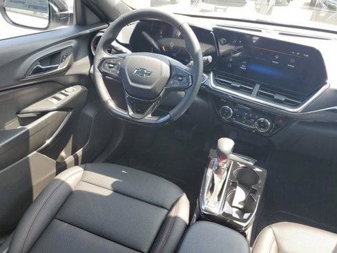 New 2025 Chevrolet Trax RS w/ Driver Confidence Package image 11