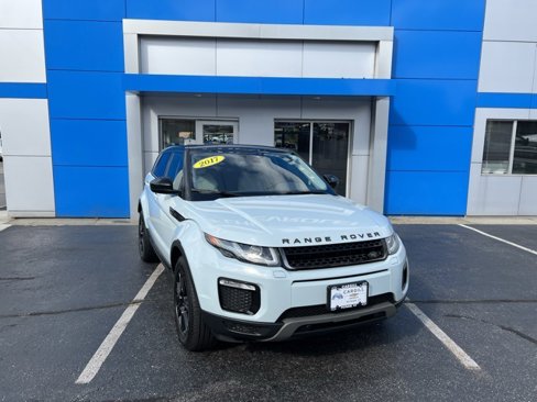 Used 2017 Land Rover Range Rover Evoque SE Premium image 3