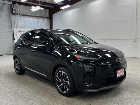 Used 2023 Chevrolet Bolt EUV Premier w/ Sun & Sound Package image 28
