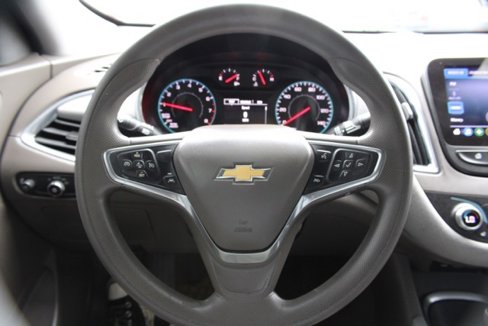 Used 2020 Chevrolet Malibu LT image 15