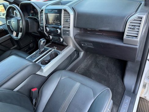 Used 2015 Ford F150 Platinum w/ Equipment Group 701A Luxury image 15