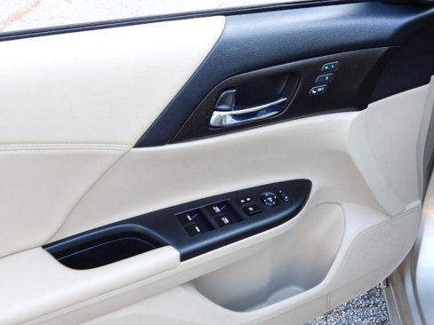 Used 2013 Honda Accord EX-L image 36