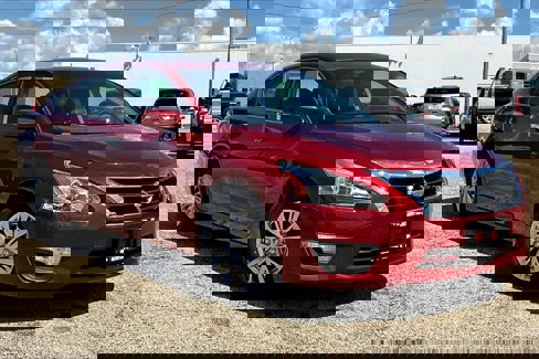 Used 2014 Nissan Altima 2.5 S w/ Display Audio Package image 39