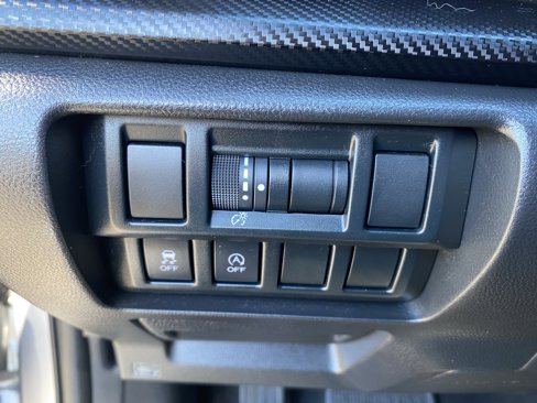 Used 2021 Subaru Crosstrek 2.0i image 14