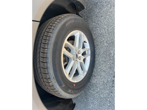 New 2025 Ford Explorer Active w/ Active Comfort Package image 10