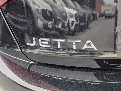 Used 2024 Volkswagen Jetta SE image 9