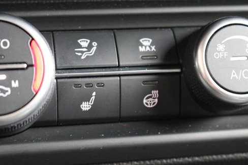 Used 2024 Alfa Romeo Stelvio Sprint image 33