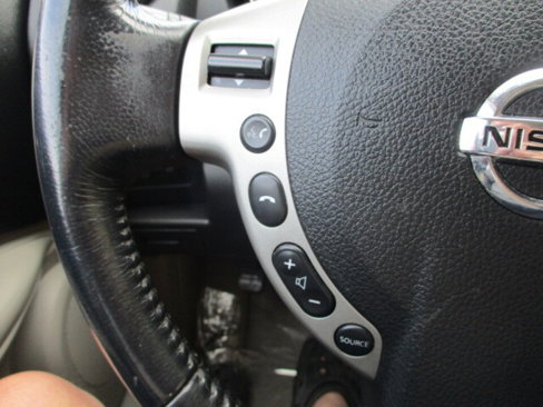 Used 2012 Nissan Rogue SL image 37