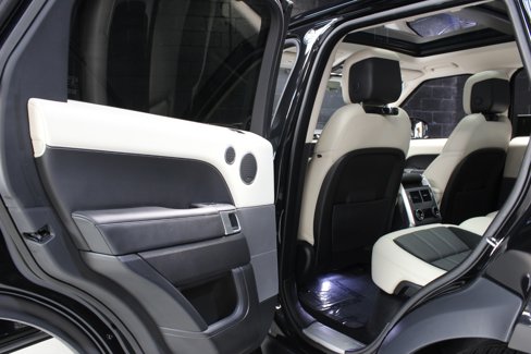 Used 2020 Land Rover Range Rover Sport HST image 27