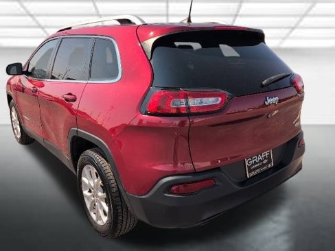 Used 2017 Jeep Cherokee Latitude w/ Comfort & Sound Group image 2