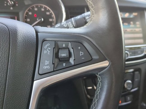 Used 2020 Buick Encore Preferred image 23