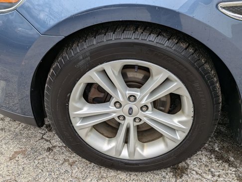 Used 2018 Ford Taurus SEL image 13