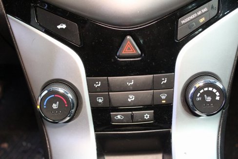 Used 2015 Chevrolet Cruze LT image 14