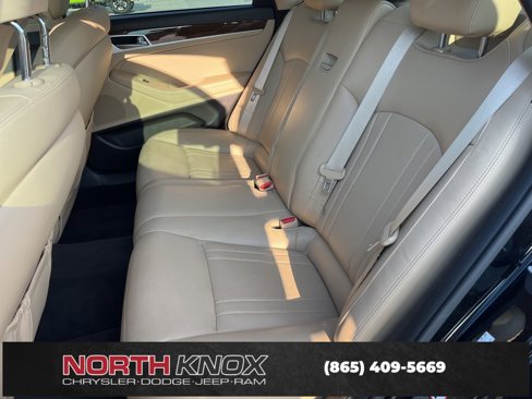 Used 2016 Hyundai Genesis 3.8 image 10