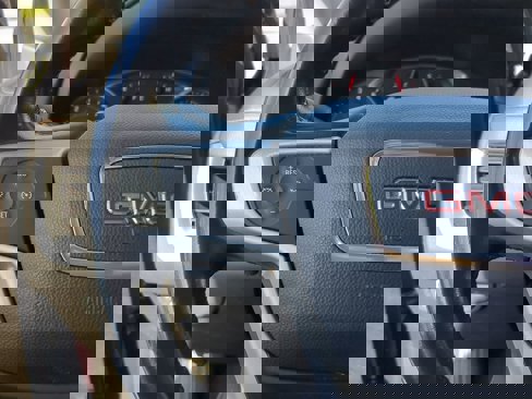 Used 2019 GMC Terrain SLE w/ Driver Convenience Package image 27