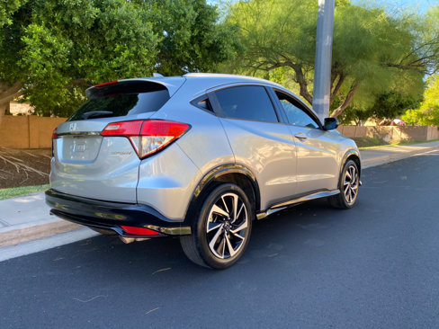 Used 2019 Honda HR-V Sport image 3