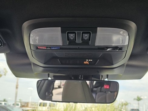 Certified 2025 Subaru Crosstrek 2.5i Sport w/ Crosstrek Mirror Package image 26