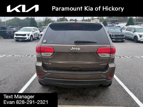 Used 2017 Jeep Grand Cherokee Laredo w/ Quick Order Package 23E image 7