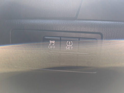 Used 2014 MAZDA MAZDA3 i Sport image 29