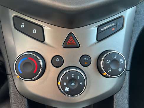 Used 2015 Chevrolet Sonic LT image 23