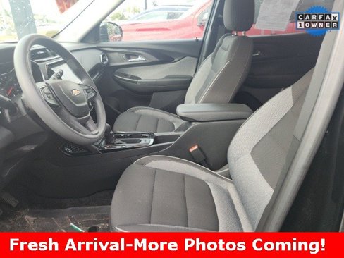 Used 2023 Chevrolet TrailBlazer LT w/ Convenience Package image 11