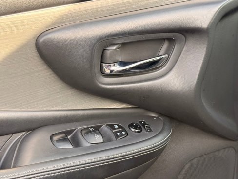Used 2015 Nissan Murano S w/ Navigation Package image 22