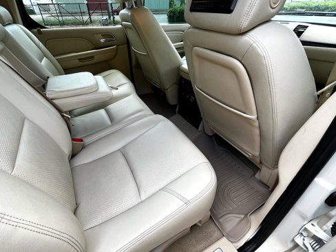 Used 2007 Cadillac Escalade EXT w/ Information Package image 51