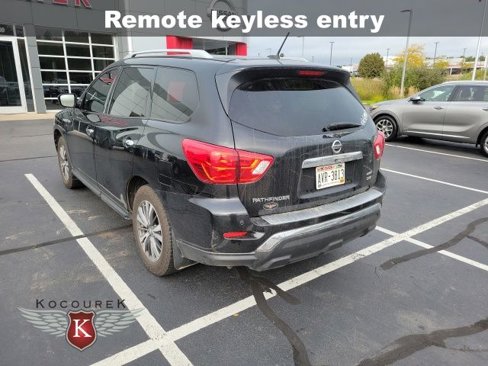 Used 2018 Nissan Pathfinder SV w/ SV All Weather Package image 11
