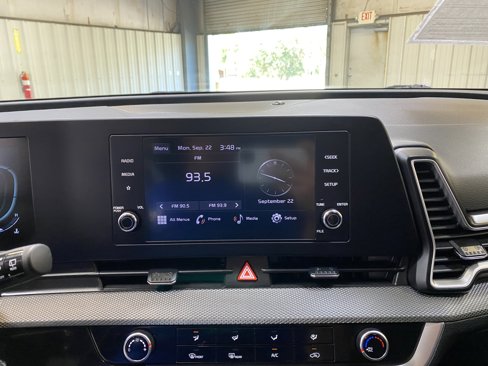 Used 2024 Kia Sportage LX image 35