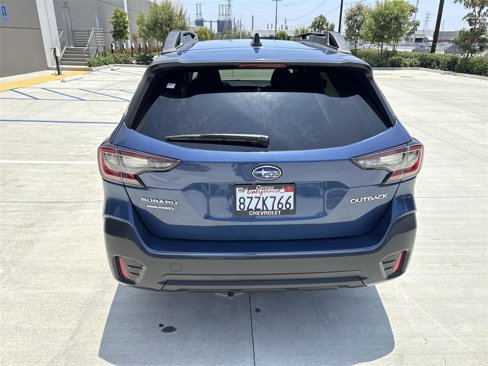 Used 2022 Subaru Outback Premium image 4