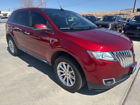 Used 2013 Lincoln MKX image 3