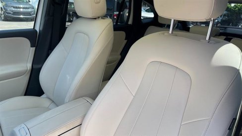 Used 2023 Mercedes-Benz GLA 250 4MATIC image 10