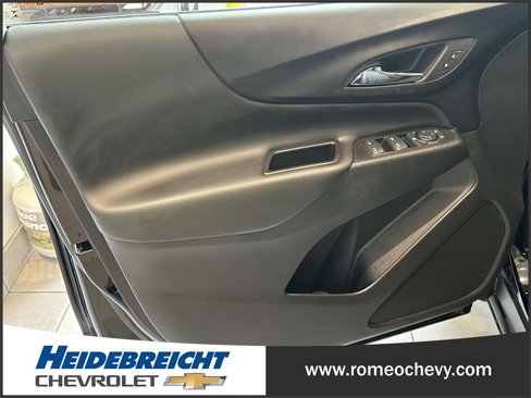 Used 2022 Chevrolet Equinox LT image 16