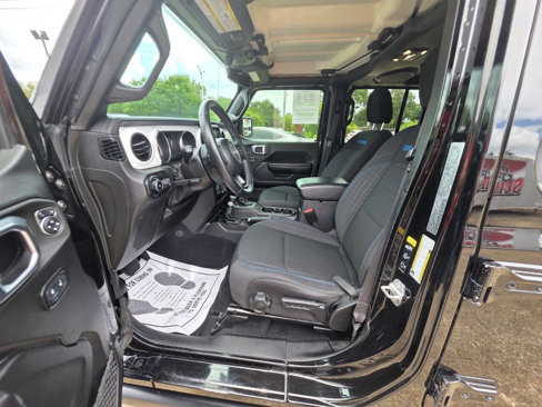 Used 2021 Jeep Wrangler Islander image 16