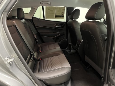 Used 2024 Chevrolet Trax LT w/ LT Convenience Package image 22