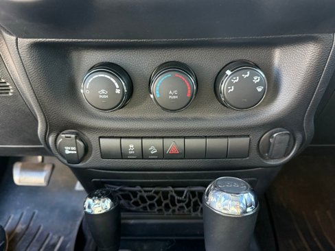Used 2017 Jeep Wrangler Unlimited Sport w/ Connectivity Group image 19