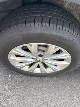Used 2018 Volkswagen Tiguan SE image 10