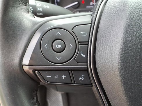 Used 2024 Toyota Camry SE image 18