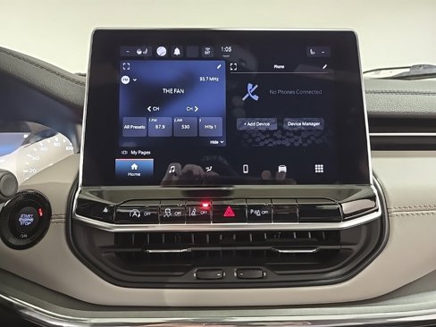 Used 2024 Jeep Compass Limited image 15