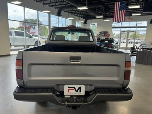 Used 1994 Toyota Pickup DX image 6