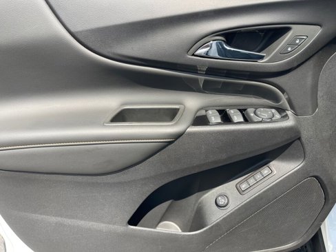 Used 2022 Chevrolet Equinox Premier w/ LPO, Floor Liner Package image 10