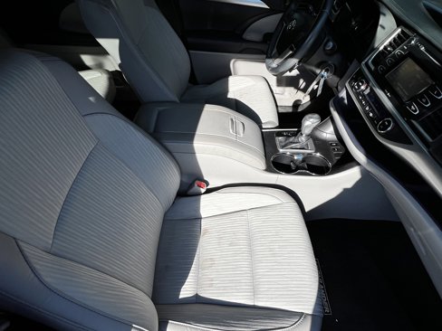 Used 2015 Toyota Highlander LE image 42
