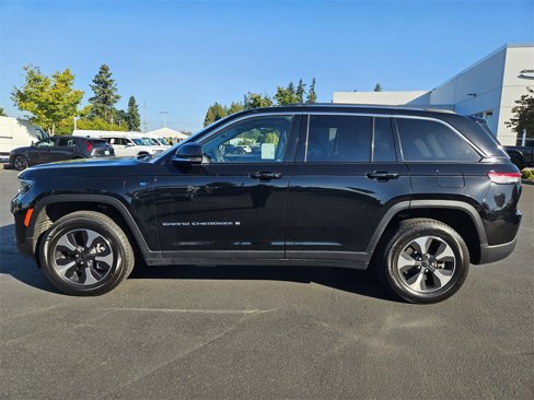 Used 2023 Jeep Grand Cherokee 4WD 4xe image 3